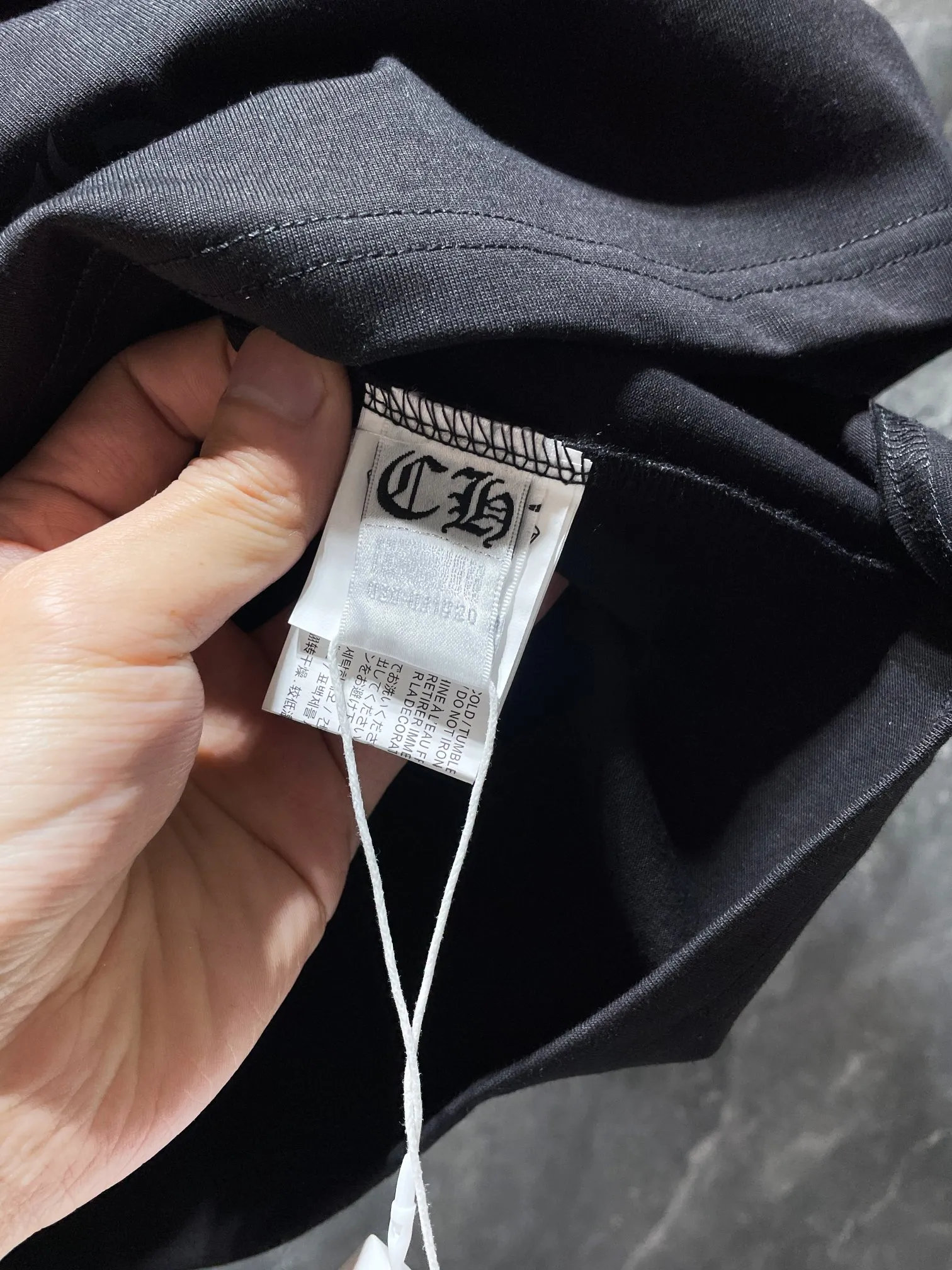 P140 New Chrome Hearts 25ss for summer. High gram weight, environmentally friendly and high-quality top-grade fabric. 260g~270g. Chrome classic color phantom cross letter flower arm length T. Imported environmentally friendly glue printing and dyeing. Counter synchronization. Re-engraved version 1:1. Recommended color: black white. Size: S, M, L, XL